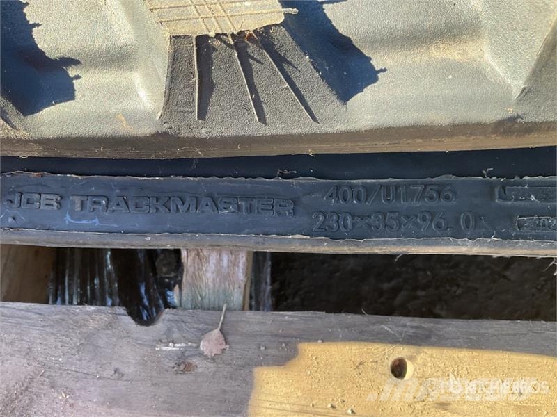 JCB Pair of Rubber 230x35x96.0 Tracks (Unused) مكونات أخرى