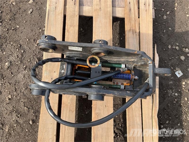 JCB Quick Coupler (Unused) Brze spojke