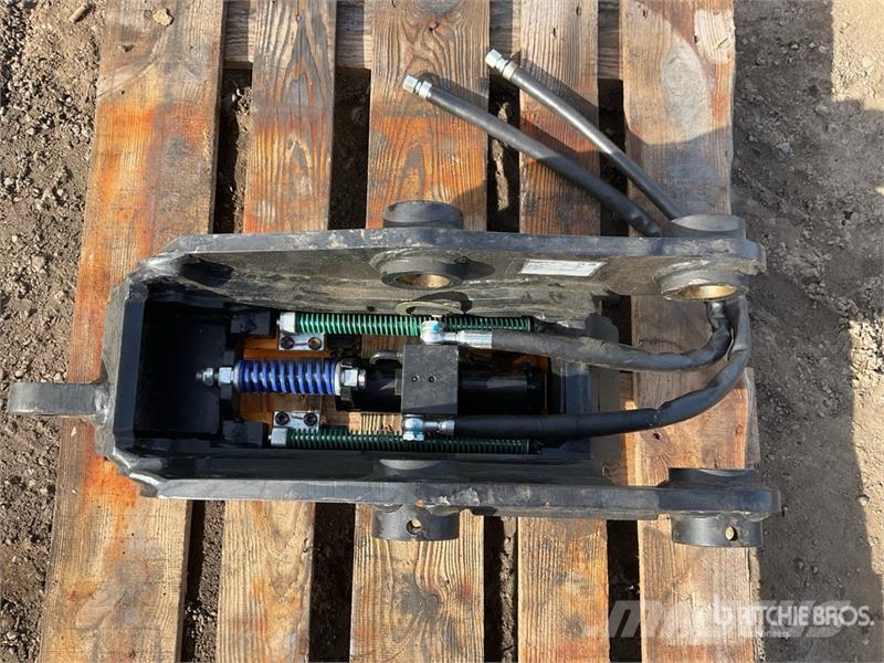 JCB Quick Coupler (Unused) Brze spojke