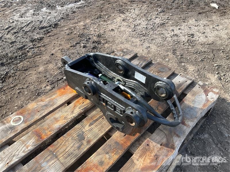 JCB Quick Coupler (Unused) Brze spojke