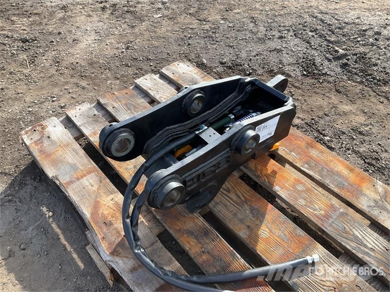 JCB Quick Coupler (Unused) Brze spojke