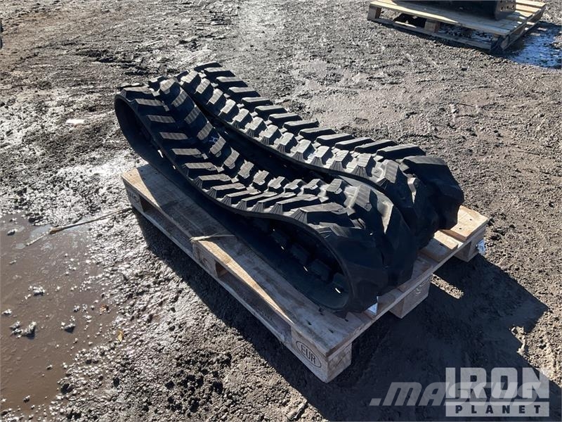 JCB Rubber 230x35x96 Tracks (Unused) Other components