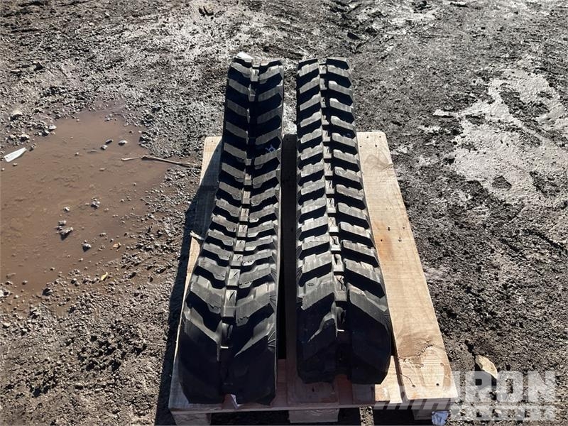 JCB Rubber 230x35x96 Tracks (Unused) Other components