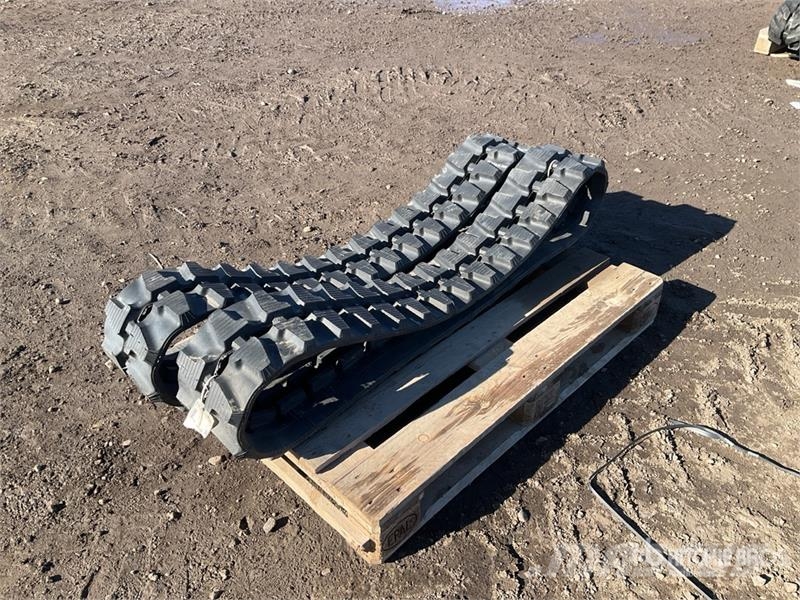 JCB Rubber 230x96x33 Tracks (Unused) Other components