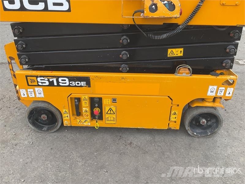 JCB S1930E Electric Scissor Lift 가위형 리프트