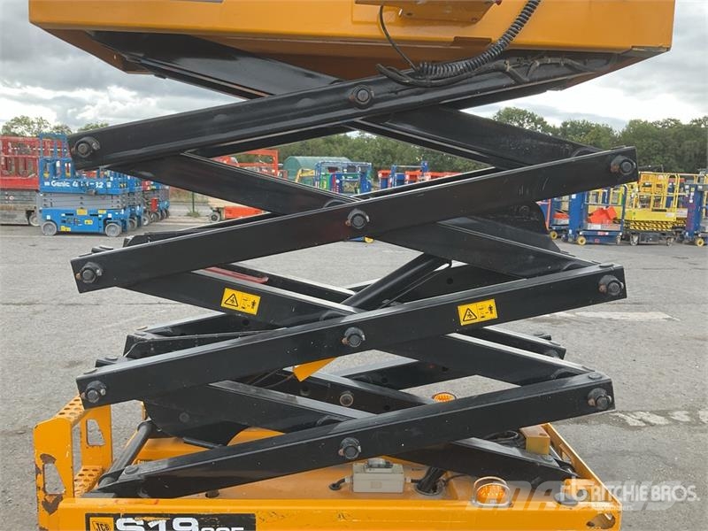 JCB S1930E Electric Scissor Lift 가위형 리프트