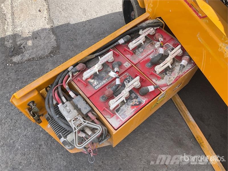 JCB S1930E Electric Scissor Lift 가위형 리프트
