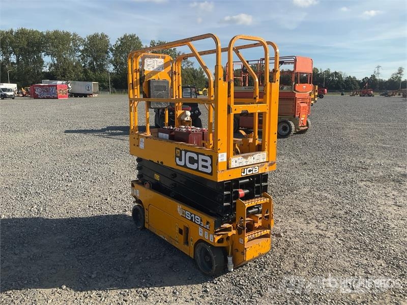 JCB S1930E Electric Scissor Lift (Inoperable) Scissor lifts