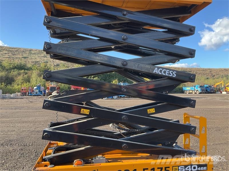 JCB S4046E Scheren-Arbeitsbühnen