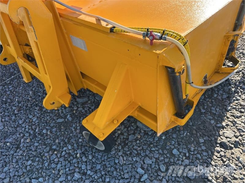 JCB Sweeper Attachment Perii