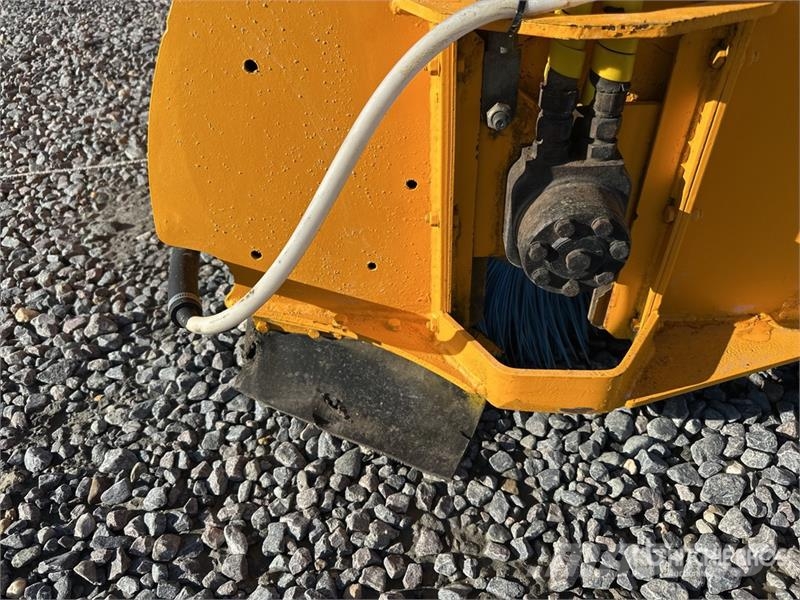 JCB Sweeper Attachment Perii