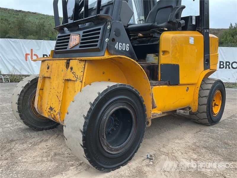 JCB TLT30D مناولات متداخلة