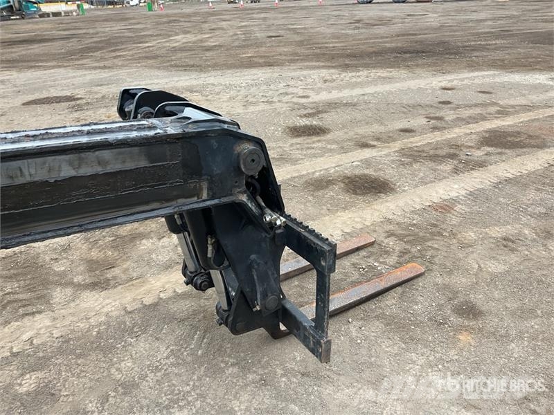 JCB TLT30D مناولات متداخلة