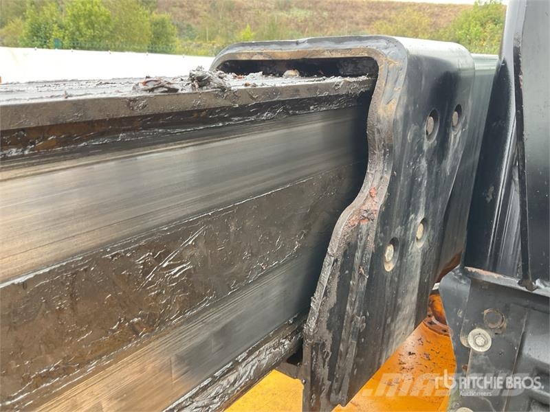 JCB TLT30D مناولات متداخلة