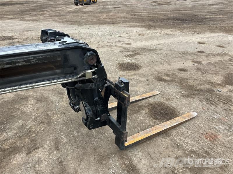 JCB TLT35D مناولات متداخلة
