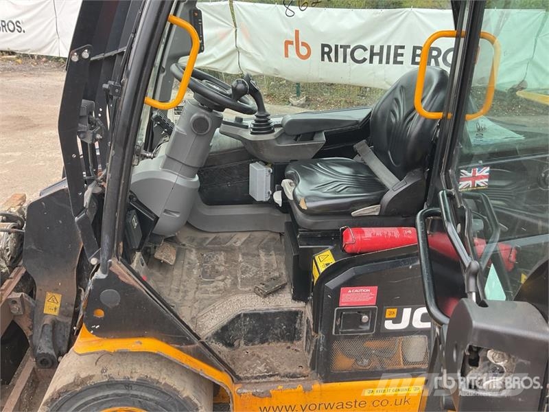 JCB TLT35D Teleskopiskie manipulatori