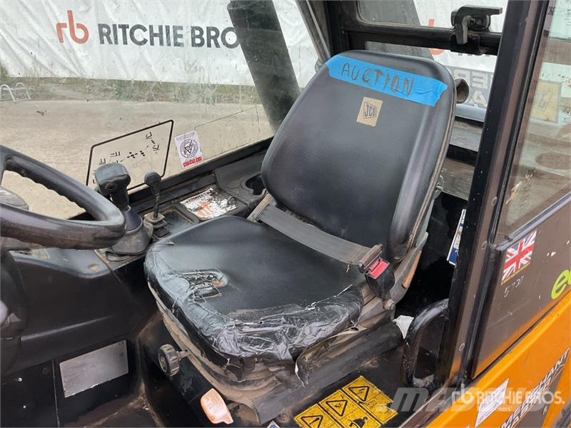 JCB TLT35D مناولات متداخلة