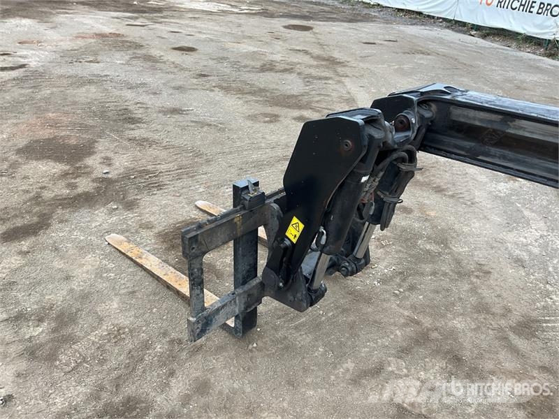 JCB TLT35D مناولات متداخلة