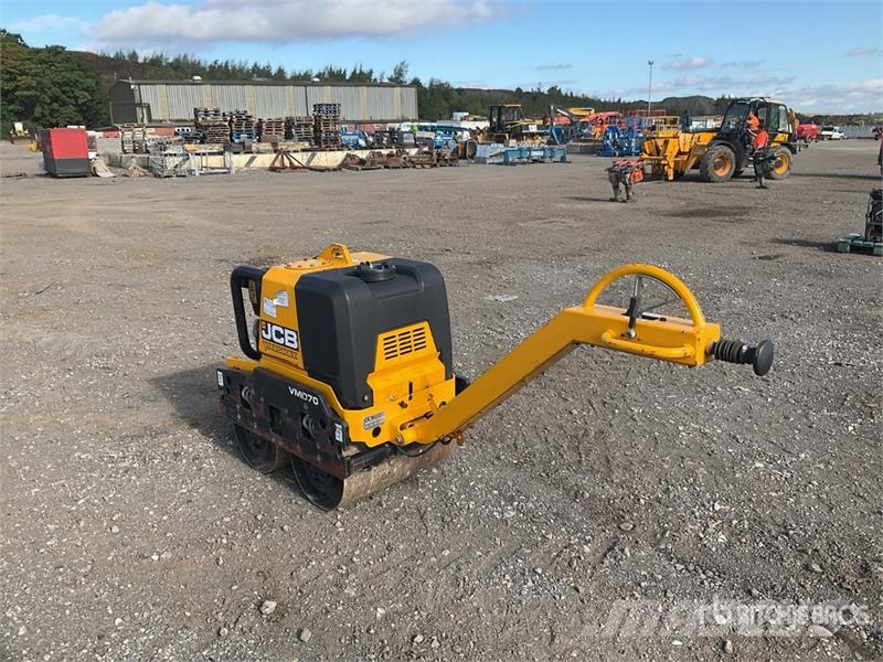 JCB VDM70 Walk Behind Roller Citi veltņi