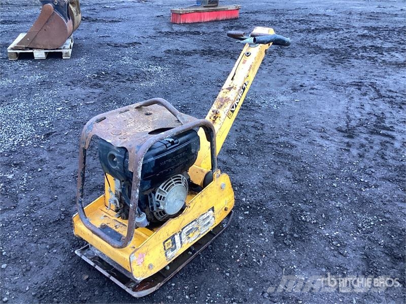 JCB Vibratory Plate Compactor دكاكات أفقية