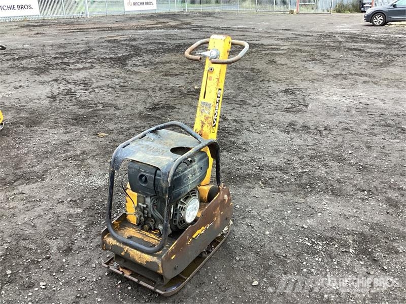 JCB Vibratory Plate Compactor دكاكات أفقية