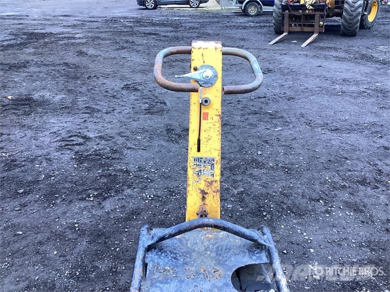 JCB Vibratory Plate Compactor دكاكات أفقية