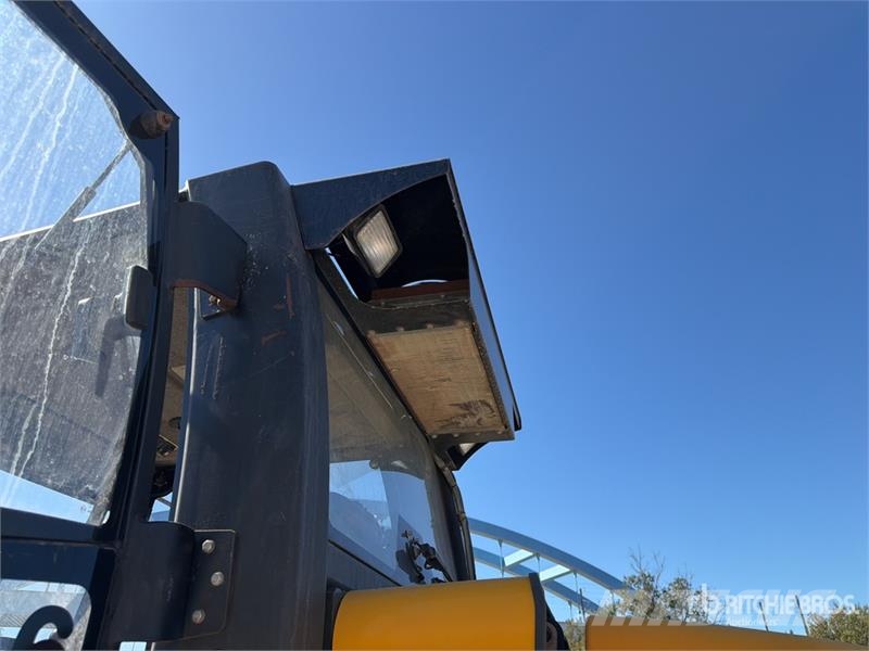JCB VM115 Compacteur Monocylindre Smooth Drum Compacto Rouleaux monocylindre