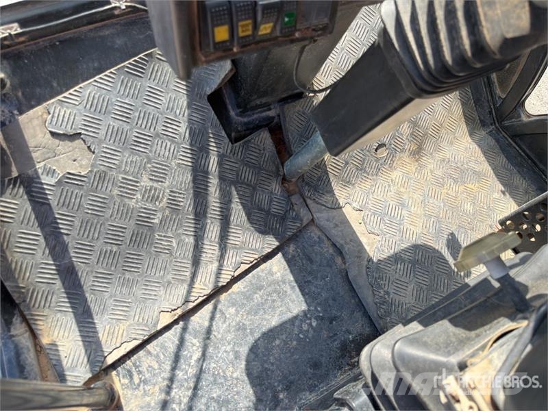 JCB VM115 Compacteur Monocylindre Smooth Drum Compacto Rouleaux monocylindre
