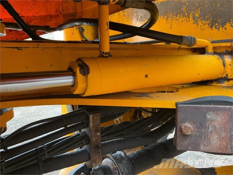 JCB Wheel Loader لوادر بعجل