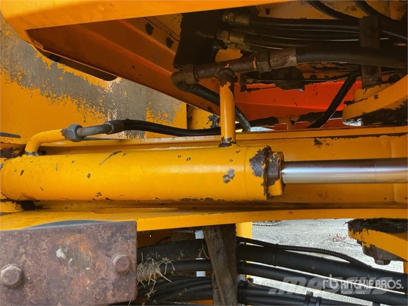 JCB Wheel Loader لوادر بعجل
