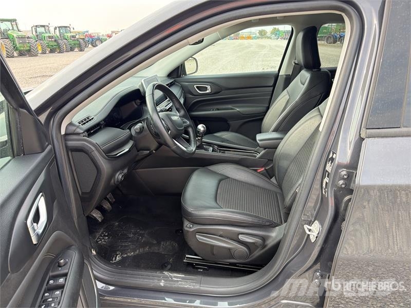 Jeep Compass 1.3 Compass 1.3 96 KW Night Eagle SUV Cars