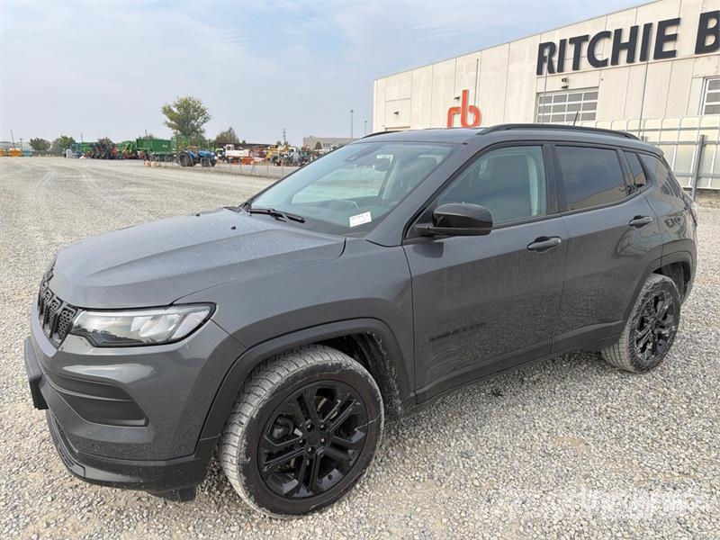 Jeep Compass 1.3 Compass 1.3 96 KW Night Eagle SUV Cars