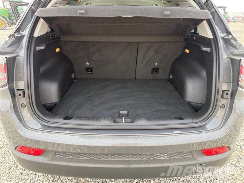 Jeep Compass 1.3 Compass 1.3 96 KW Night Eagle SUV Cars