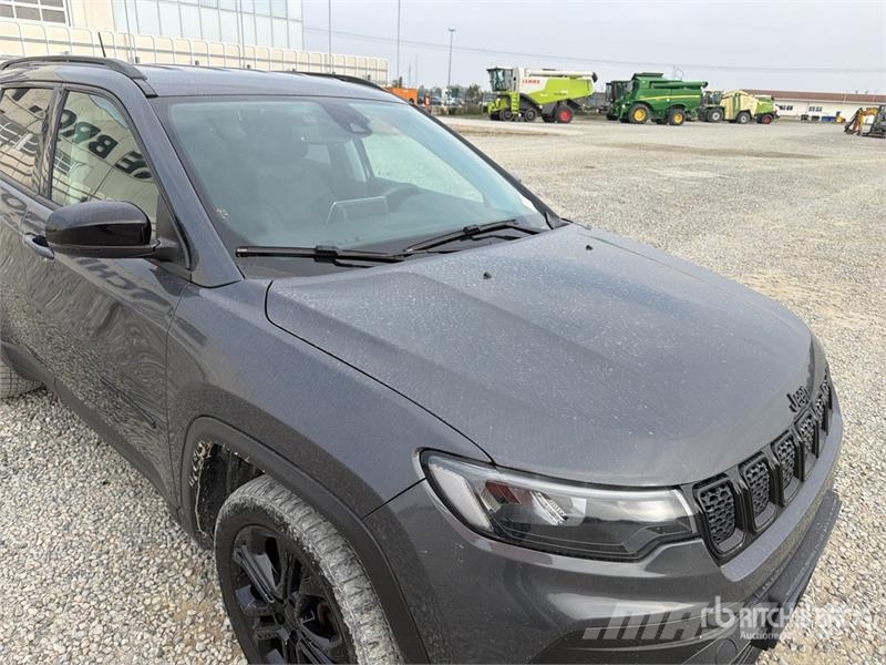 Jeep Compass 1.3 Compass 1.3 96 KW Night Eagle SUV Cars