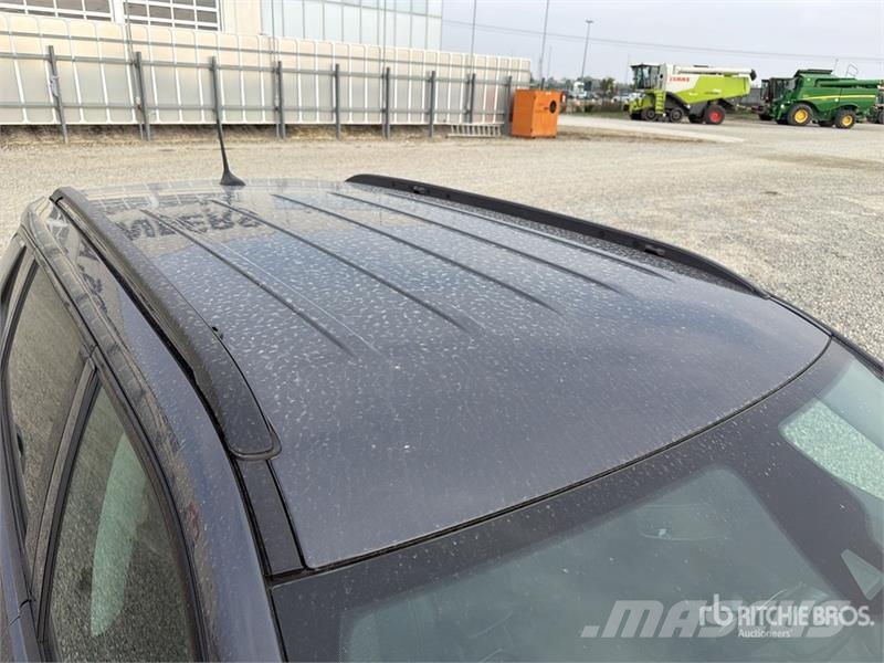 Jeep Compass 1.3 Compass 1.3 96 KW Night Eagle SUV Cars