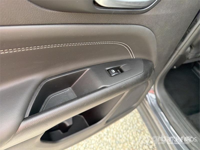 Jeep Compass 1.3 Compass 1.3 96 KW Night Eagle SUV Cars