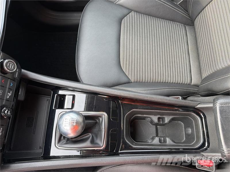 Jeep Compass 1.3 Compass 1.3 96 KW Night Eagle SUV Cars