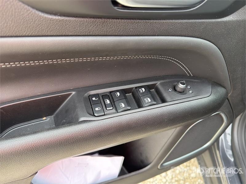Jeep Compass 1.3 Compass 1.3 96 KW Night Eagle SUV Cars