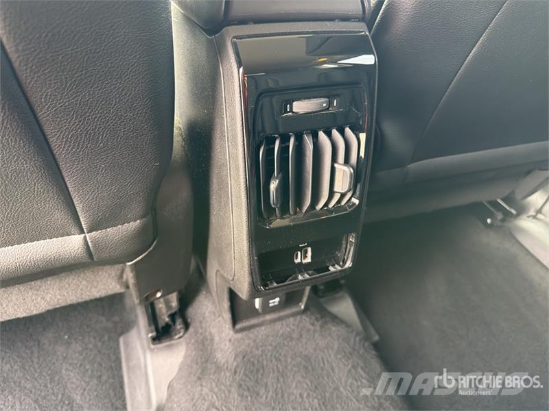 Jeep Compass 1.3 Compass 1.3 96 KW Night Eagle SUV Cars
