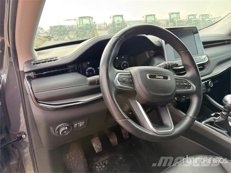 Jeep Compass 1.3 Compass 1.3 96 KW Night Eagle SUV Cars