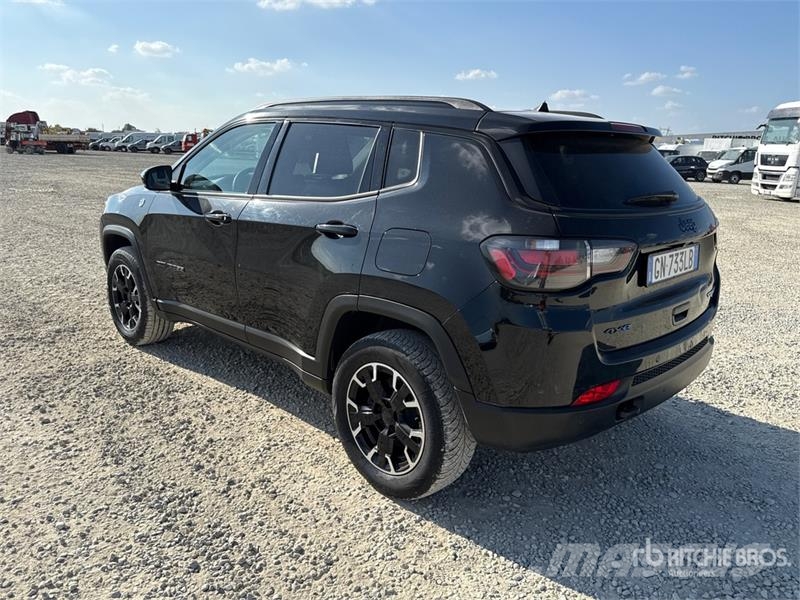 Jeep Compass 4x4 Plug-In Hybrid 1.3 T4 PHEV AT6 4XE TRA Avtomobili