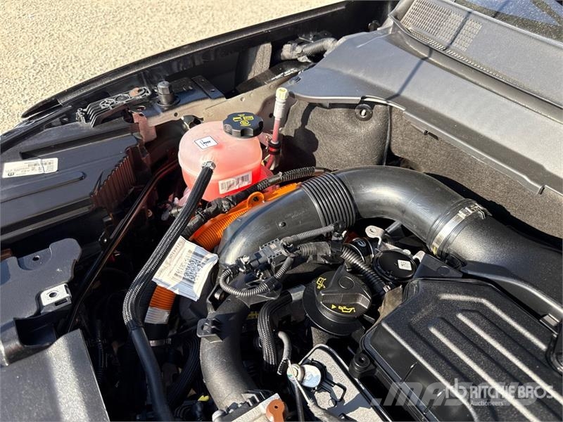 Jeep Compass 4x4 Plug-In Hybrid 1.3 T4 PHEV AT6 4XE TRA Avtomobili