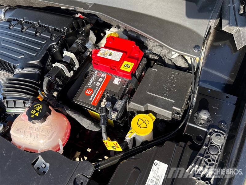 Jeep Compass 4x4 Plug-In Hybrid 1.3 T4 PHEV AT6 4XE TRA Avtomobili