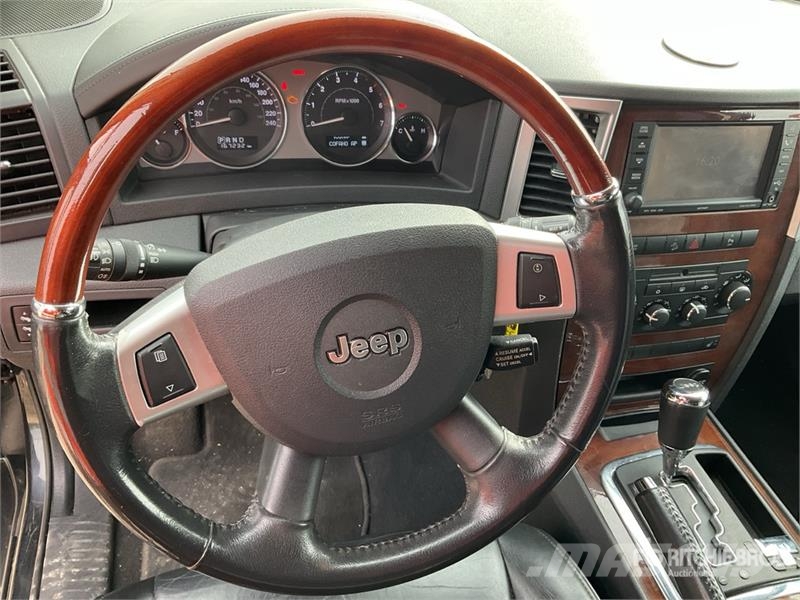 Jeep Grand Cherokee 4WD SUV Cars