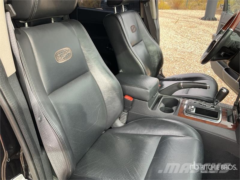Jeep Grand Cherokee 4WD SUV Cars