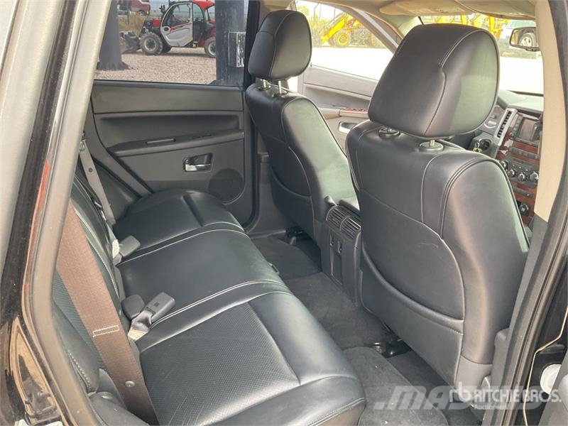 Jeep Grand Cherokee 4WD SUV Cars