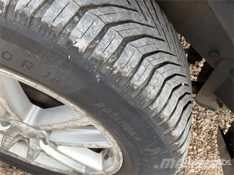 Jeep Grand Cherokee 4WD SUV Cars