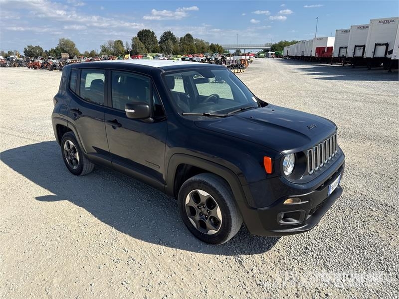 Jeep Renegade 4WD SUV Automobili