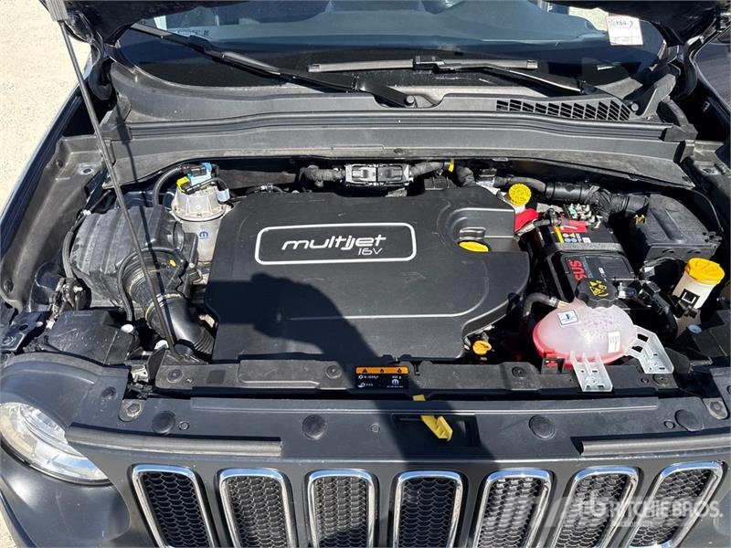 Jeep Renegade 4WD SUV Automobili