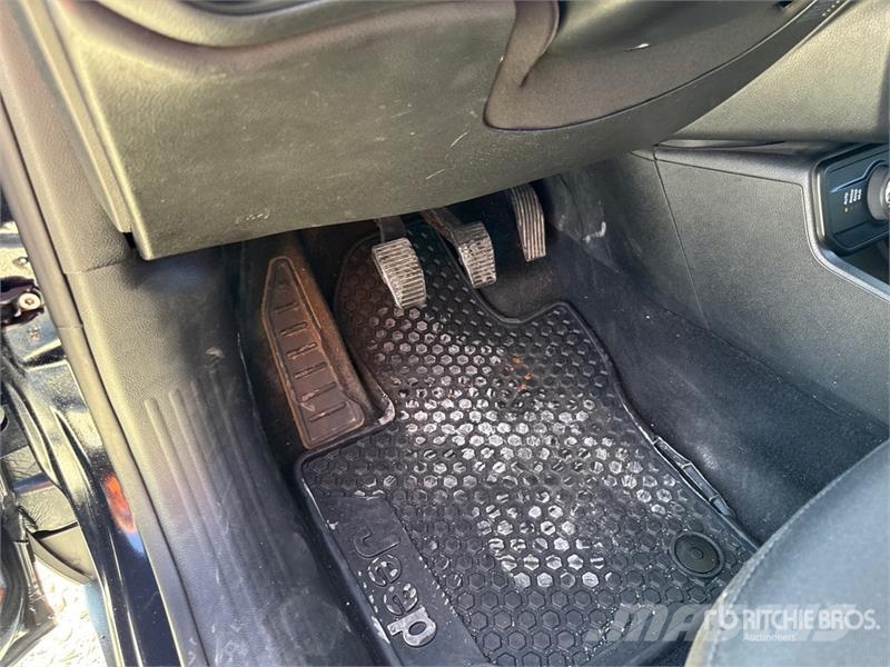 Jeep Renegade 4WD SUV Automobili